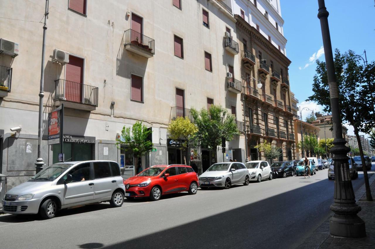 Capofortuna B&B Salerno Centro Ngoại thất bức ảnh